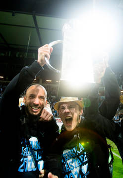Malmö FFs Guillermo Molins och Magnus Eriksson höjer