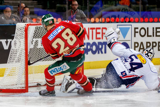 Frölundas Dick Axelsson gör 1-0