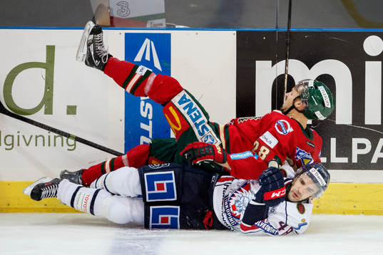 Frölundas Dick Axelsson och Linköpings Daniel Rahimi