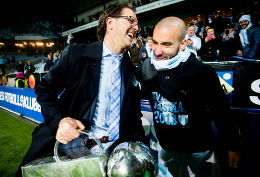 Malmö FFs tränare Rikard Norling kramar om Guillermo