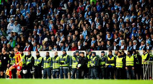 Poliser och ordningsvakter