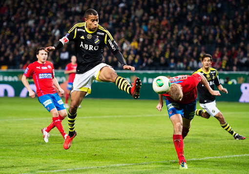 s Robin Quaison oroar framför mål när Helsingborgs Peter