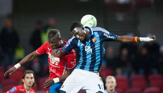 Östers Alhaji Gero och Djurgårdens Daniel Amartey