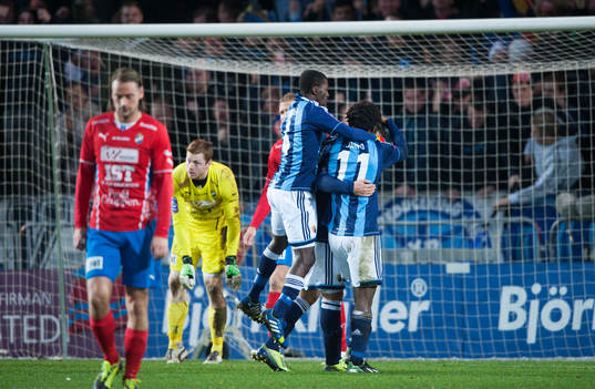 Djurgårdens Erton Fejzullahu kvitterar till 1-1 och jublar