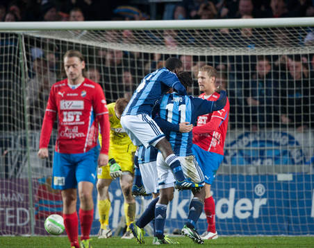 Djurgårdens Erton Fejzullahu kvitterar till 1-1 och jublar