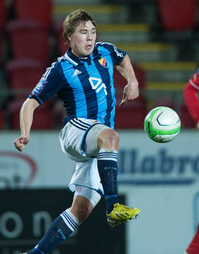 Djurgårdens Simon Tibbling  i