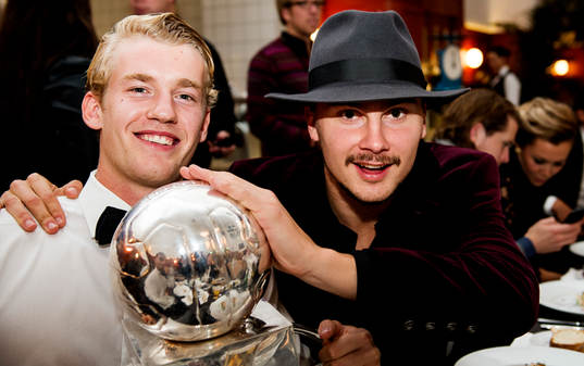 Filip Helander och Erik Johansson med Lennart Johanssons