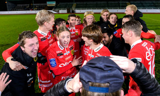 Elfsborg firar segern i fotbollsmatchen och sm-finalen för