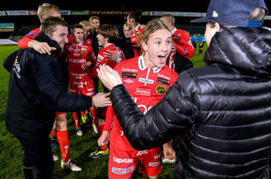 Elfsborgs Anton Andreasson firar