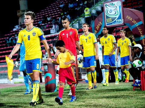 Sverige tågar in med Elias Andersson i spetsen innan