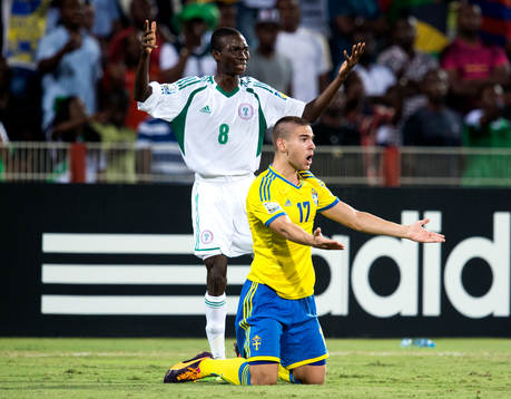 Nigerias Abdullahi ALFA och Sveriges Mirza Halvadzic har