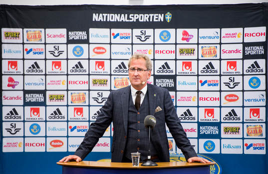 Presskonferens med Sveriges förbundskapten Erik Hamrén