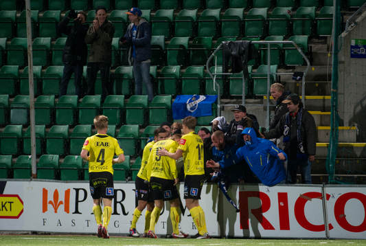 Halmstads Gudjon Baldvinsson, Kristinn Steindorsson, Mikael