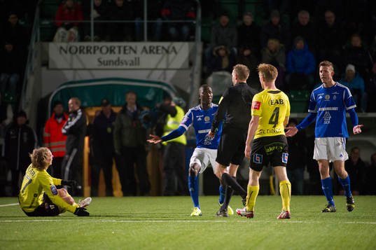 Sundsvalls Pa Amat Dibba, & Johan Eklund, är upprörd på