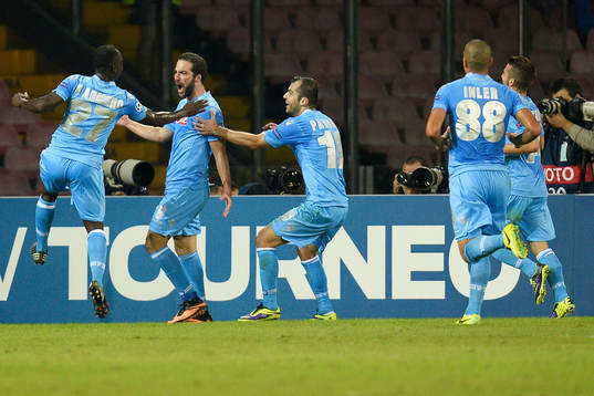 Esultanza dopo il gol di Gonzalo Higuain Napoli, Goal