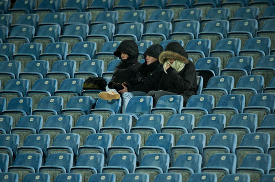 Kallt på Malmö Stadion i åttondelsfinalen i  Womens