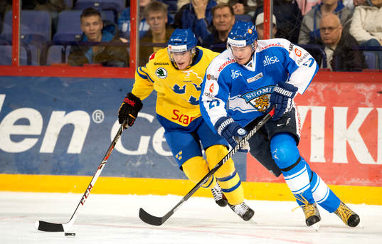 Finlands Petri Kontiola och Sveriges Niclas Burström
