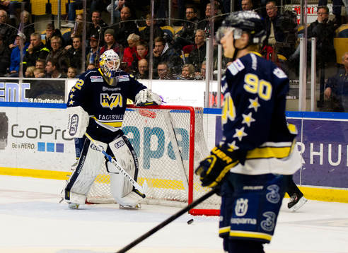 s målvakt Gustaf Wesslau och Ted Brithén deppar
