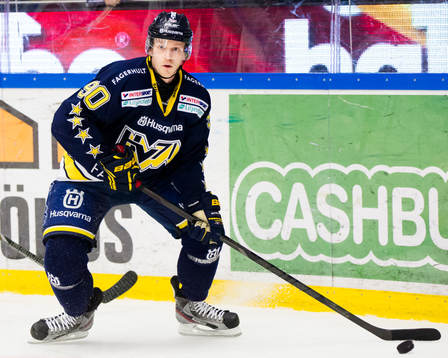 s Ted Brithén med pucken