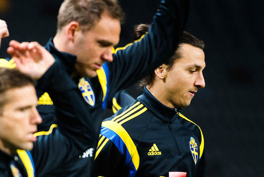 Bläddra bland fler bilder av Fotboll, Sverige A, Träning