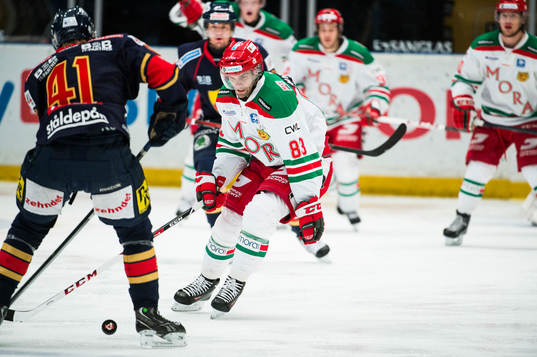 Moras Mattias Beck täcker skott