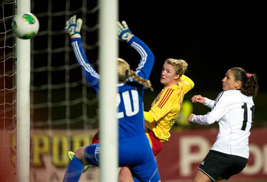 Kirsten van de Ven, Tyresö gör 2-0 målet bakom Maria