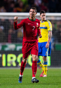 Portugals Cristiano Ronaldo jublar