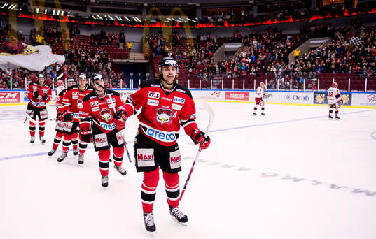 Malmö Redhawks Tobias Ericsson jublar