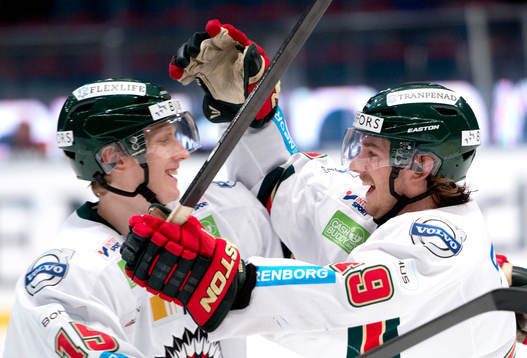 Frölundas Sebastian Collberg och John Klingberg jublar