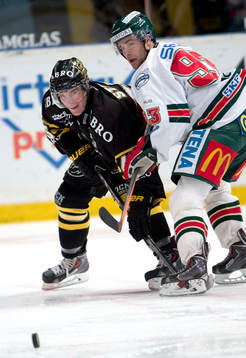 s Oscar Steen och Frölundas Evan McGrath