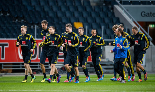 Sebastian Larsson och Anders Svensson i täten