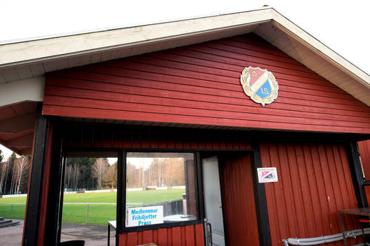 Hjällbovallen där mutanklagade Gunnilse spelar sina