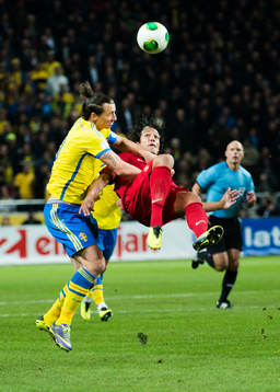 Zlatan Ibrahimovic mot Bruno Alves