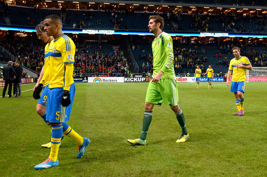 Sveriges Kim Källström, Martin Olsson och målvakt
