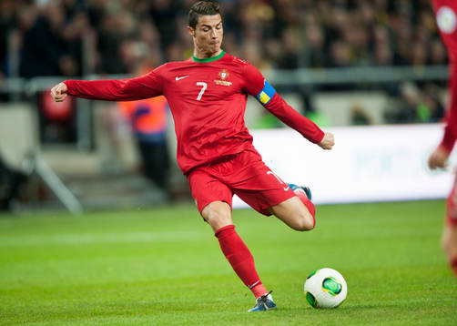 Portugals Cristiano Ronaldo  i VM-kvalet mellan Sverige och