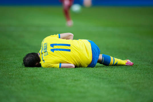 Sveriges Johan Elmander i VM-kvalet mellan Sverige och