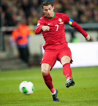Portugals Cristiano Ronaldo  i VM-kvalet mellan Sverige och