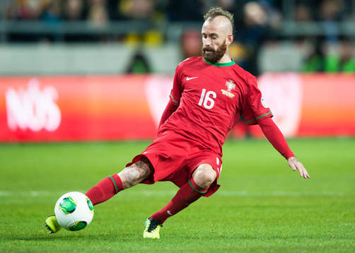 Portugals Raul Meireles i VM-kvalet mellan Sverige och