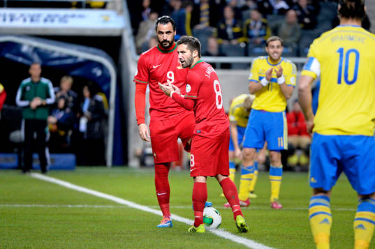 Portugals Joâo Moutinho och Hugo Almeida