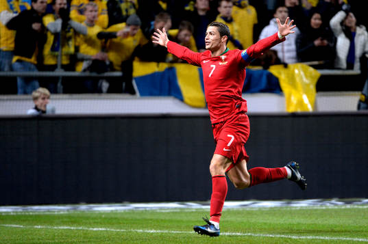 Portugals Cristiano Ronaldo jublar