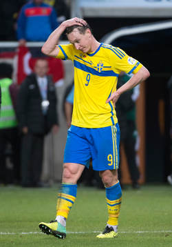 Kim Källström ser besviken ut