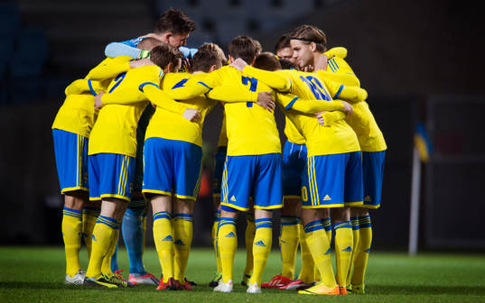 Sverige samlar sig före EM-kvalsmatchen för U21 mellan