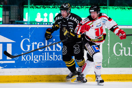 s Christian Sandberg och Örebros Anders Eriksson