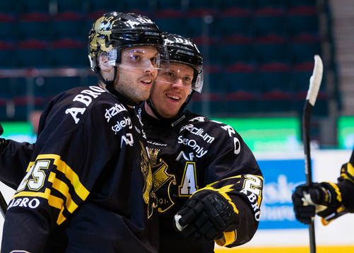 s Jonas Liwing jublar