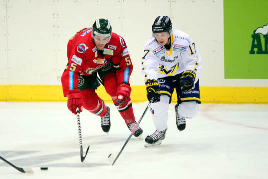 s Toni Rajalaunder ishockeymatchen i SHL mellan Frölunda