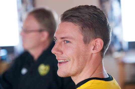 Mjällby presenterar Patrik Ingelsten,  här