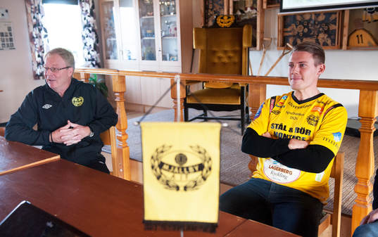 Mjällby presenterar Patrik Ingelsten, här