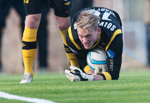 Mjällbys målvakt David Lundin i en träningsmatch mellan