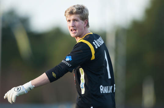 Mjällbys målvakt  i en träningsmatch mellan Mjällby och