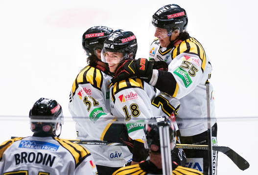 Brynäs Anton Rödin jublar